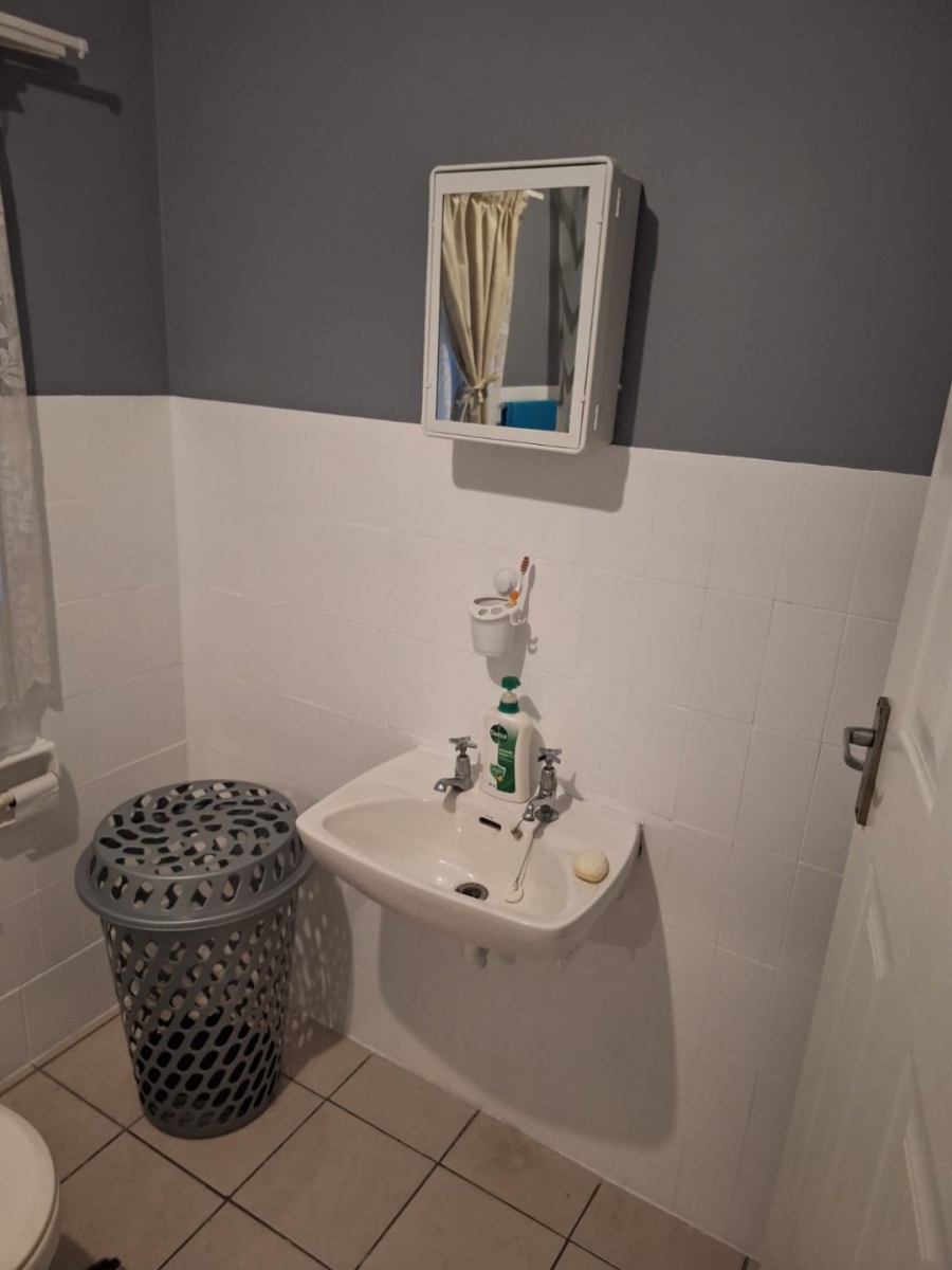 3 Bedroom Property for Sale in Kabega Park Eastern Cape